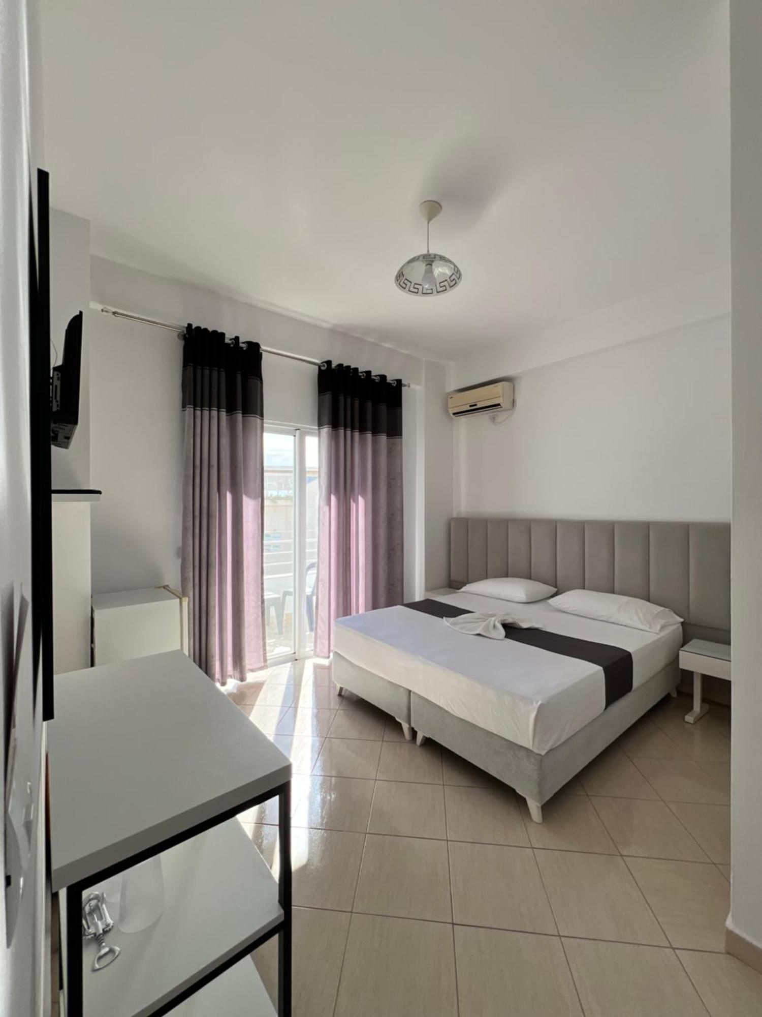 Gjoka Apartments, In Front Of Bougainville Bay Sarande Ngoại thất bức ảnh