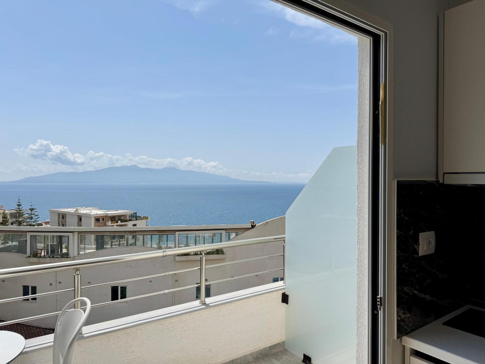 Gjoka Apartments, In Front Of Bougainville Bay Sarande Ngoại thất bức ảnh