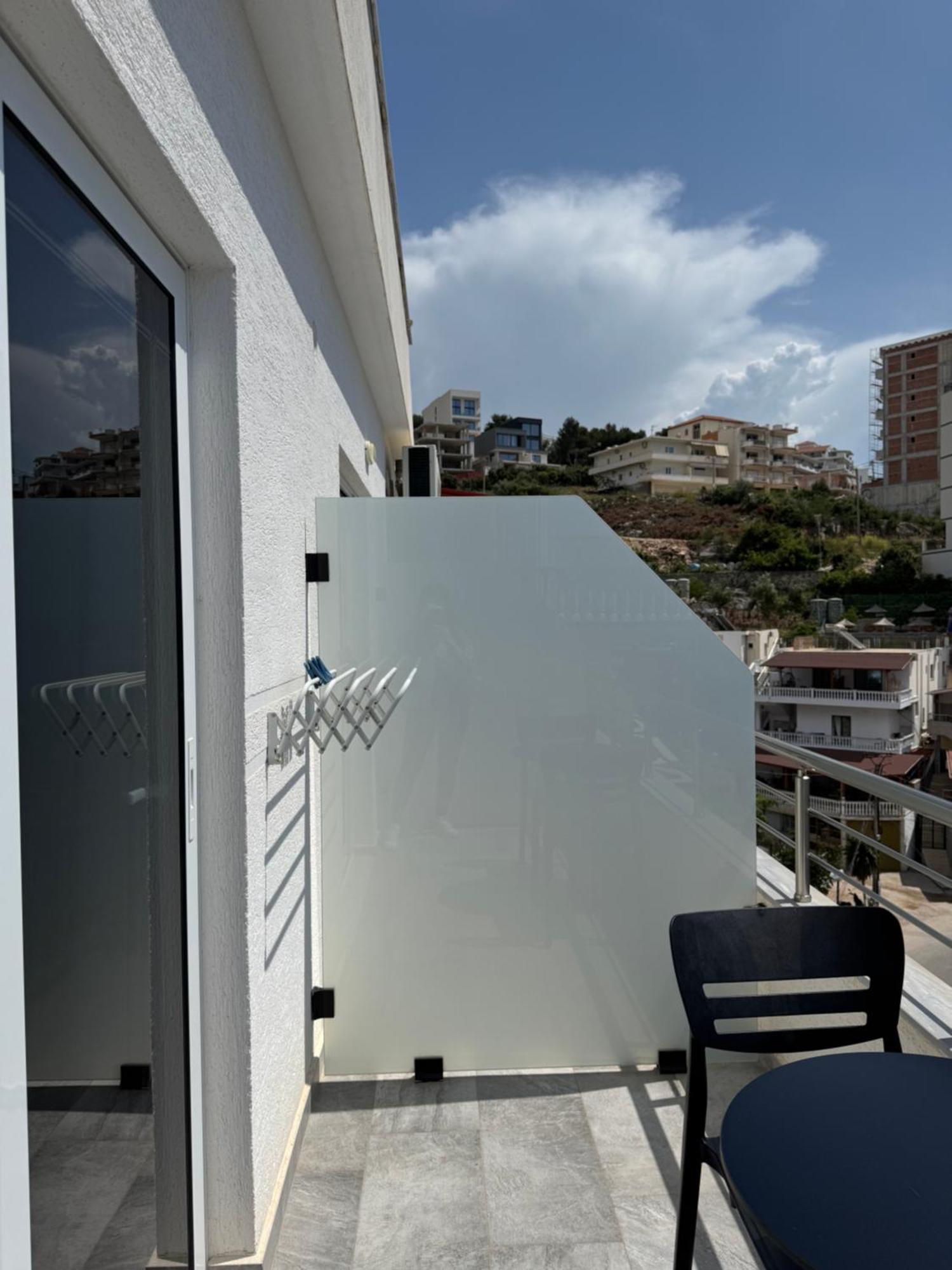 Gjoka Apartments, In Front Of Bougainville Bay Sarande Phòng bức ảnh