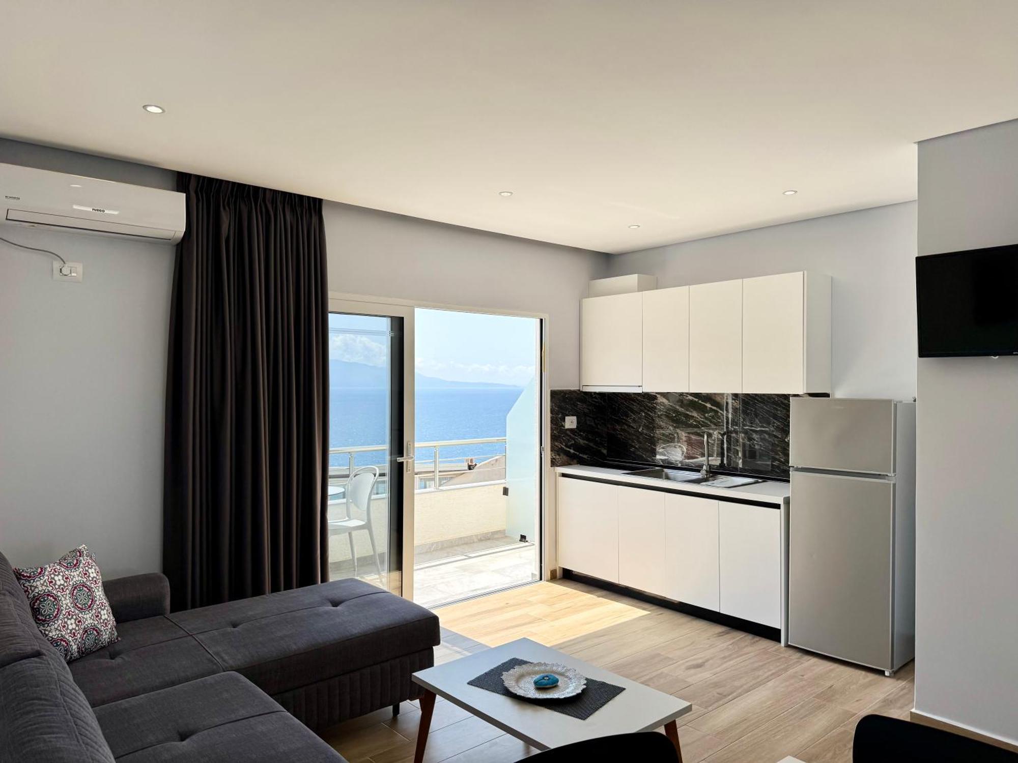Gjoka Apartments, In Front Of Bougainville Bay Sarande Ngoại thất bức ảnh